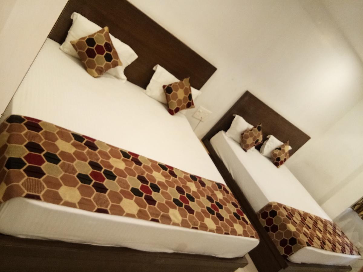 Hotel Delux Inn Agra  Buitenkant foto