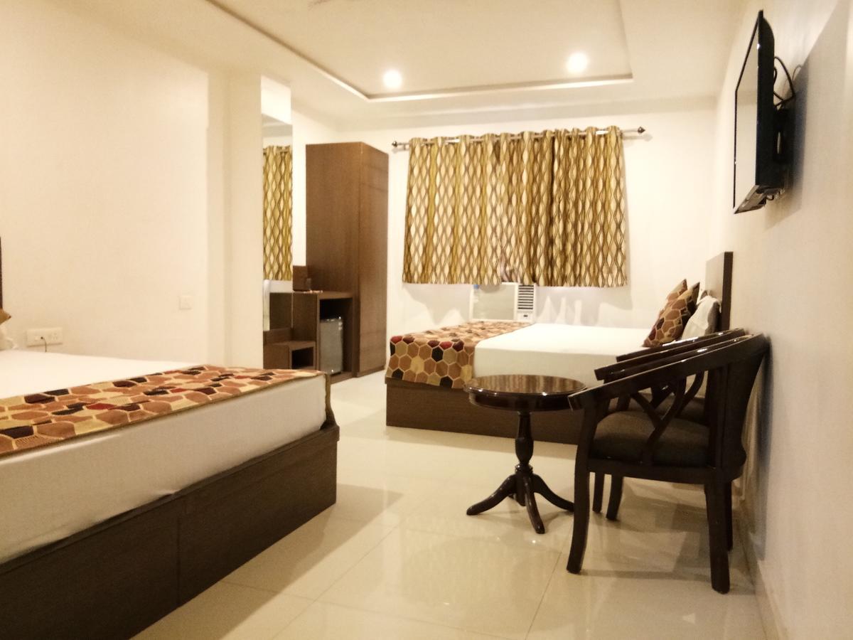 Hotel Delux Inn Agra  Buitenkant foto