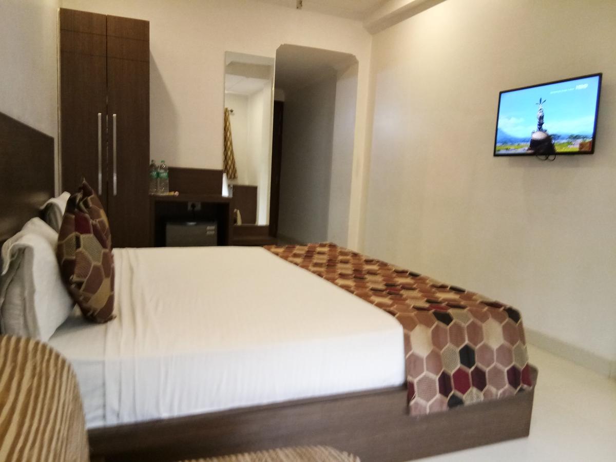 Hotel Delux Inn Agra  Buitenkant foto