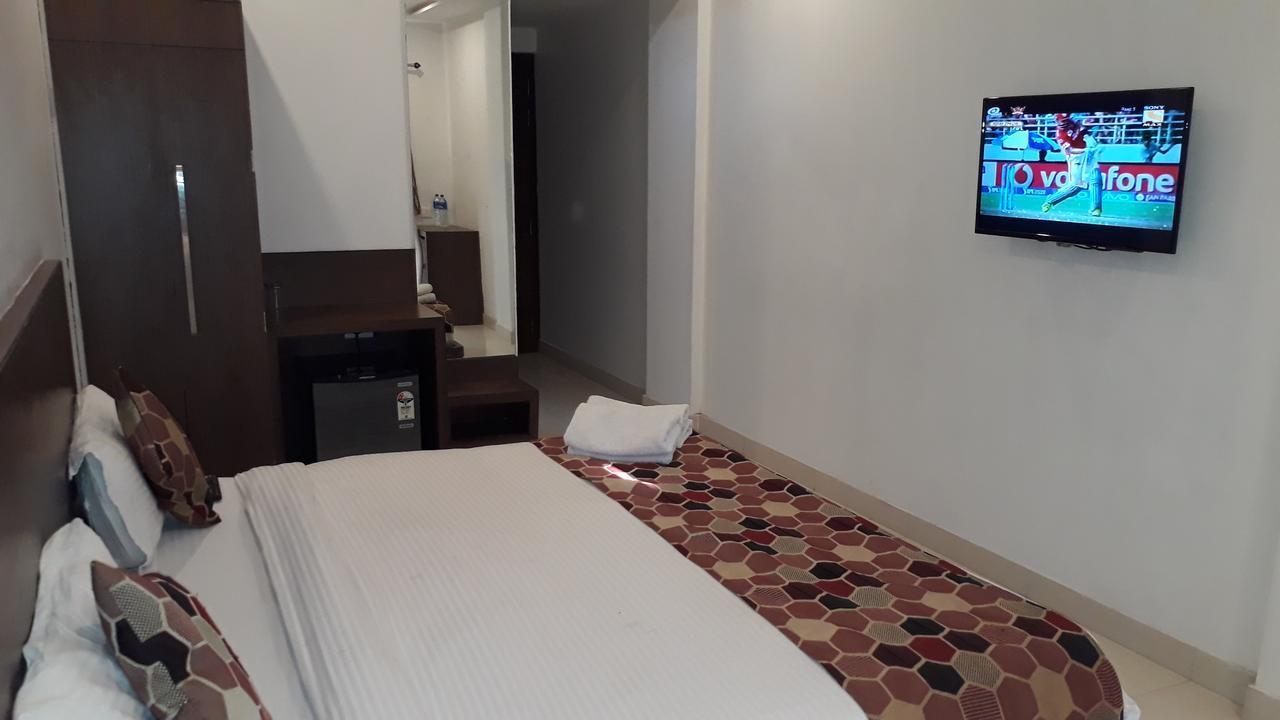 Hotel Delux Inn Agra  Buitenkant foto