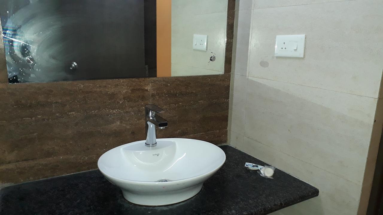 Hotel Delux Inn Agra  Buitenkant foto